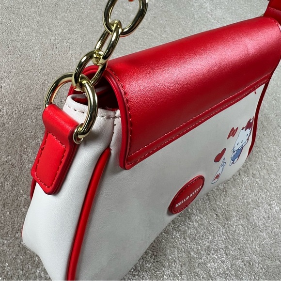 Hello Kitty Her Universe Purse Red Bow Gold Chain Apple‎ Pencil Interior - Picture 9 of 15